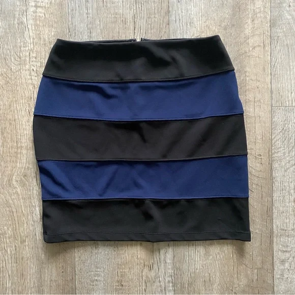 Forever 21 Skirts Twenty One Womens Black Blue Mini Skirt